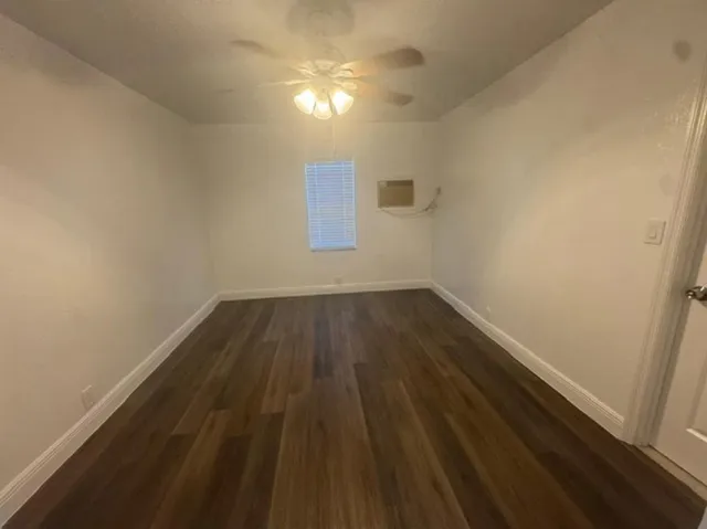 $1,395 | 1822 Dixianna Street, Unit 10, Hollywood, FL 33020