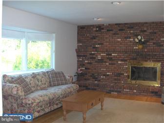 24 Yeger Road Princeton Junction, NJ 08550 - Photo 6 of 12 Family Room