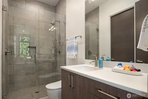 $8,498,000 | 10620 Southeast 22nd Street, Bellevue, WA 98004