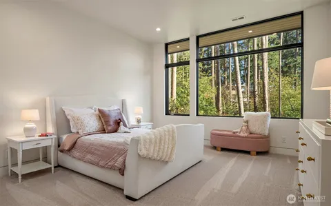 $8,498,000 | 10620 Southeast 22nd Street, Bellevue, WA 98004