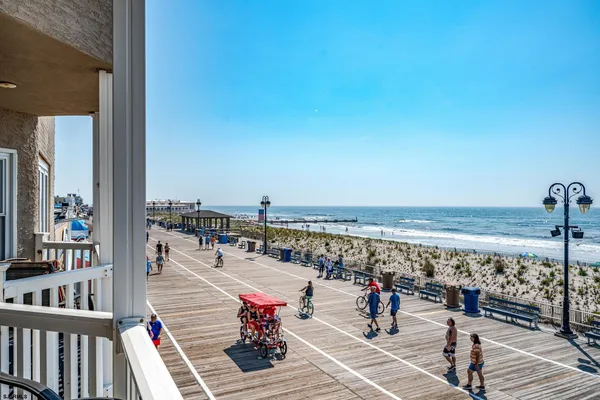 $31,200 | 986 Boardwalk, Unit C, Ocean City, NJ 08226