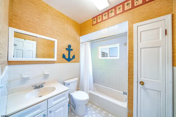 $31,200 | 986 Boardwalk, Unit C, Ocean City, NJ 08226