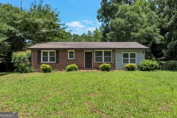 $1,650 | 6414 Shadow Rock Drive, Lithonia, GA 30058