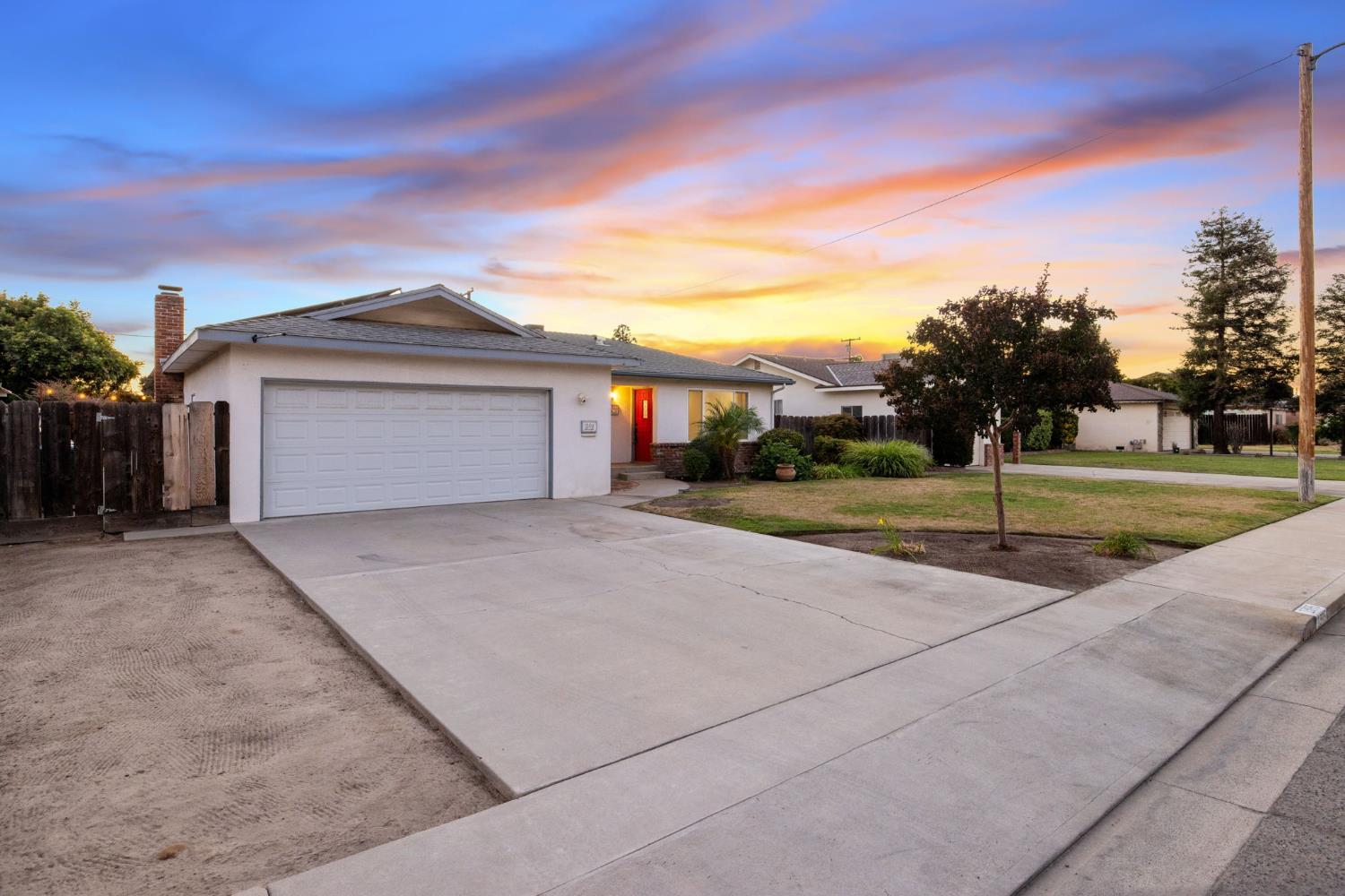 1395 South Rupert Avenue Reedley, CA 93654 - Photo 42 of 45