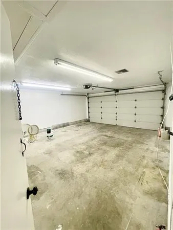 $2,800 | 3604 Lake Providence Drive, Harvey, LA 70058