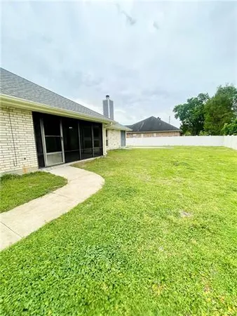 $2,800 | 3604 Lake Providence Drive, Harvey, LA 70058