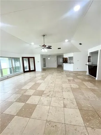 $2,800 | 3604 Lake Providence Drive, Harvey, LA 70058