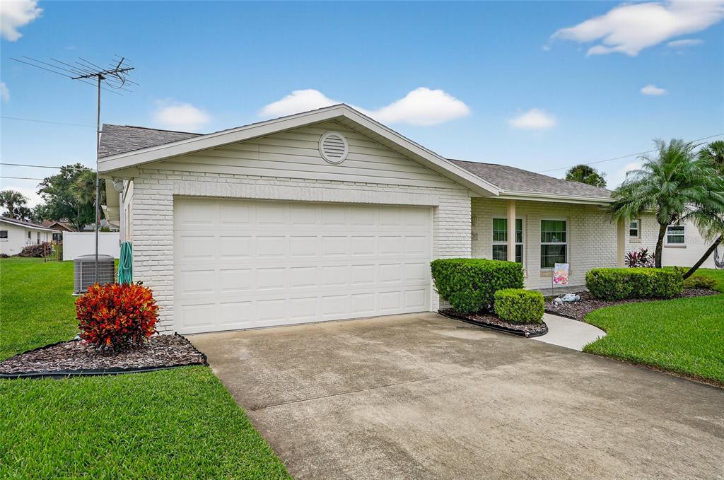 1125 Sunland Road Daytona Beach, FL 32114 - Photo 2 of 60