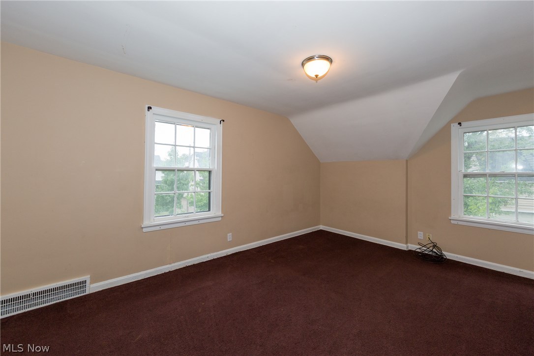 3351 Colwyn Road Cleveland, OH 44120 - Photo 11 of 22