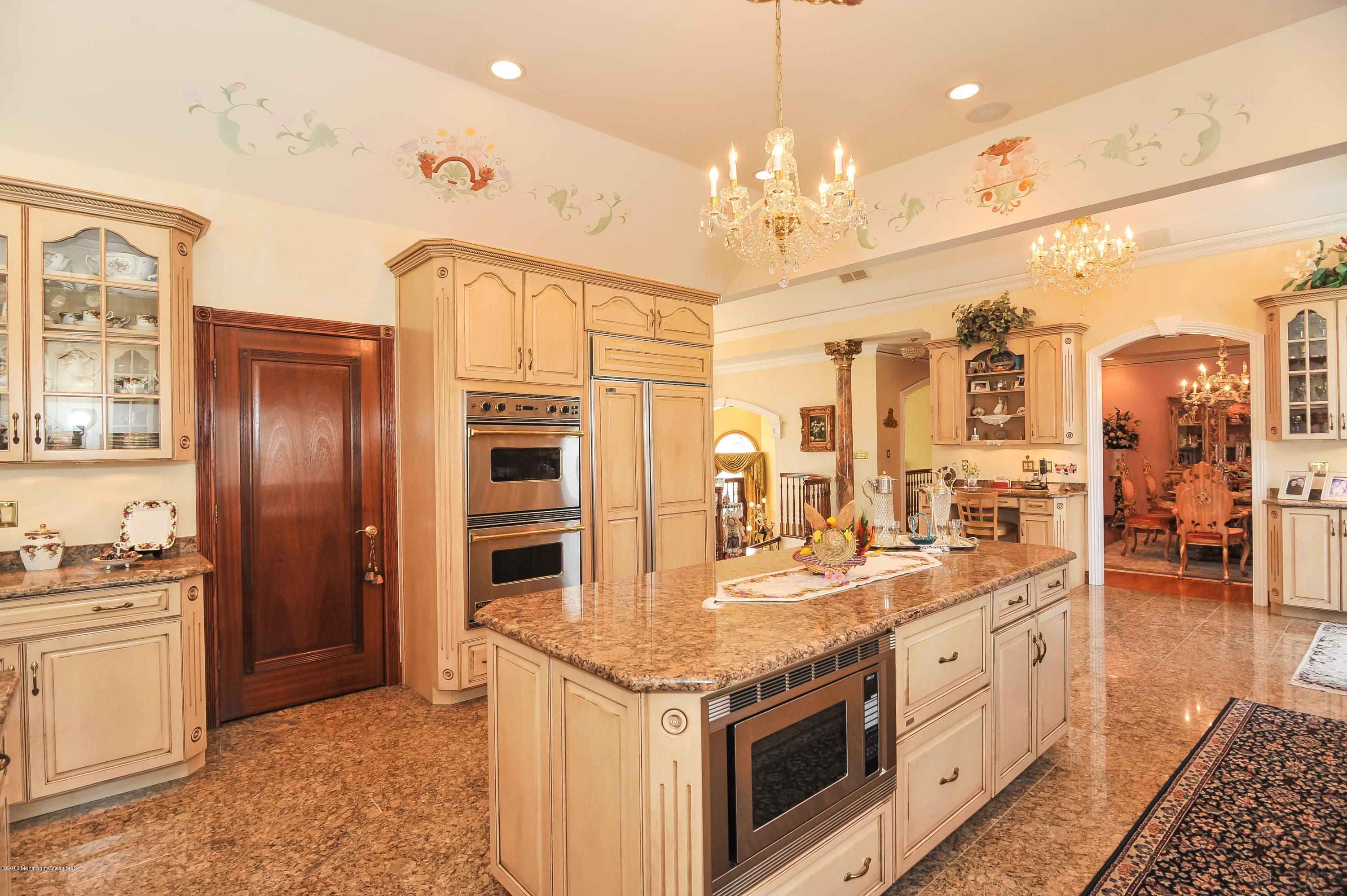 773 Van Schoick Road Holmdel, NJ 07733 - Photo 14 of 45 LOTS OF HIGH END APPLIANCES
