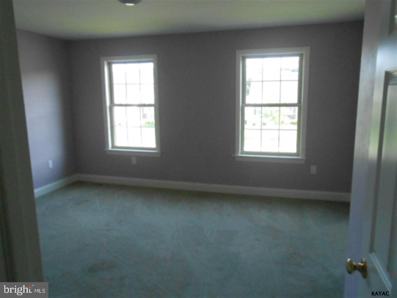 791 Rishel Drive York, PA 17406 - Photo 13 of 17 Gallery Image 13