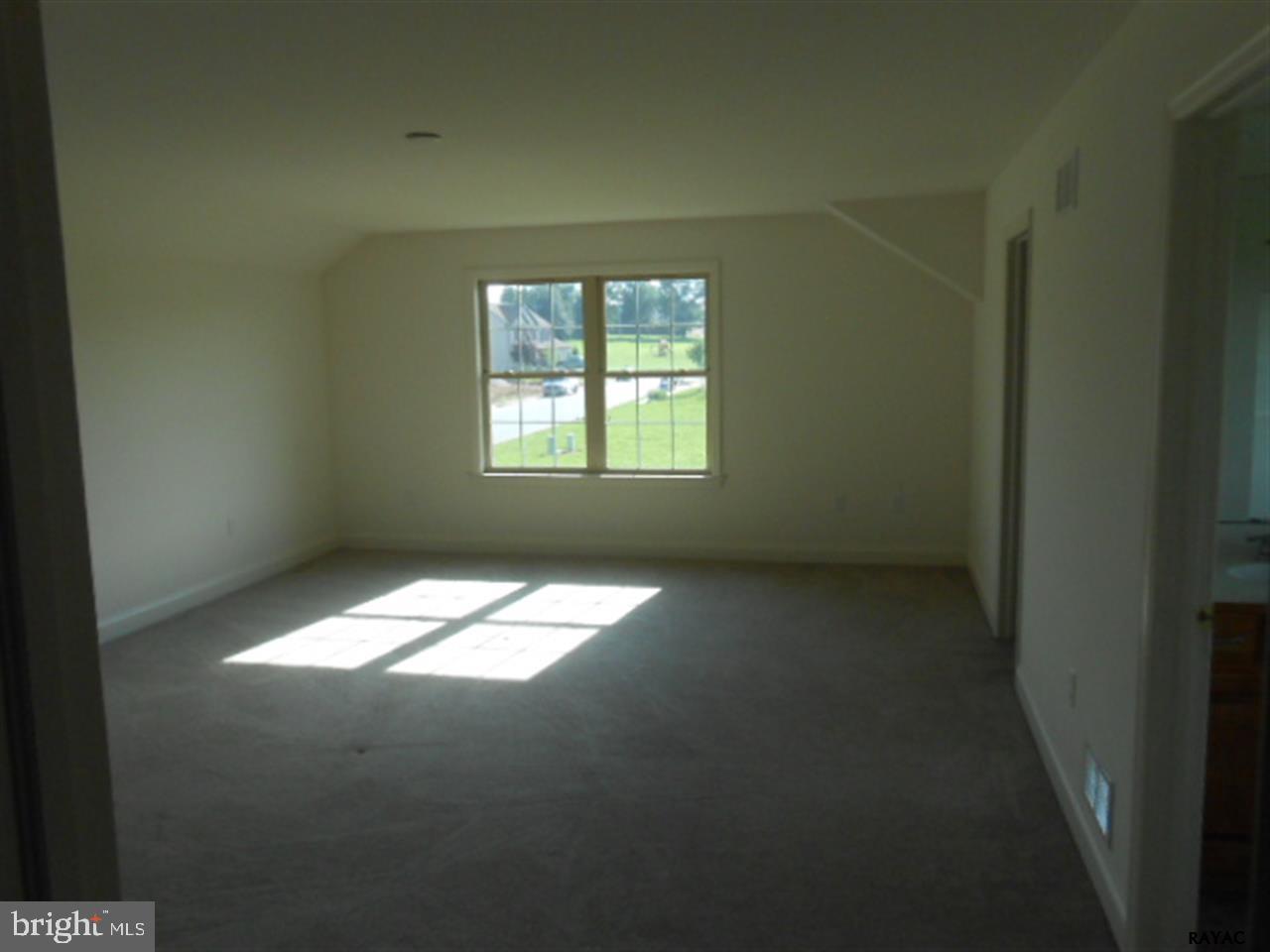 791 Rishel Drive York, PA 17406 - Photo 15 of 17 Gallery Image 15