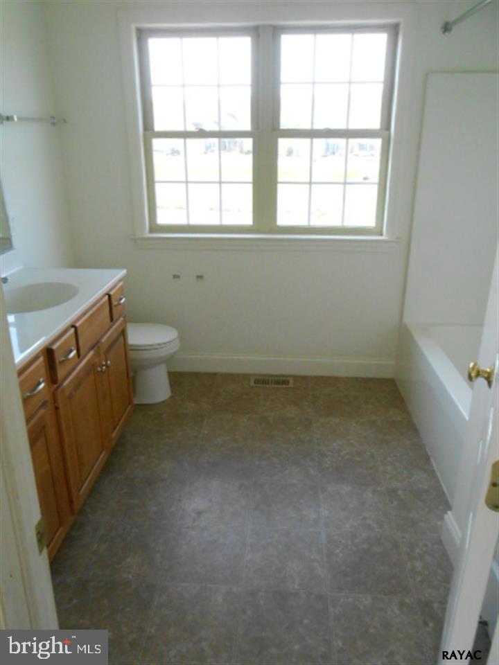 791 Rishel Drive York, PA 17406 - Photo 17 of 17 Gallery Image 17