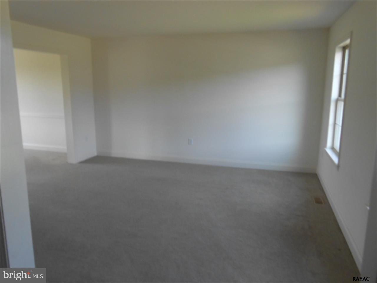 791 Rishel Drive York, PA 17406 - Photo 10 of 17 Gallery Image 10