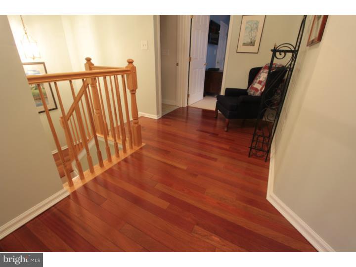 137 Coburn Road Pennington, NJ 08534 - Photo 19 of 25 Hallway