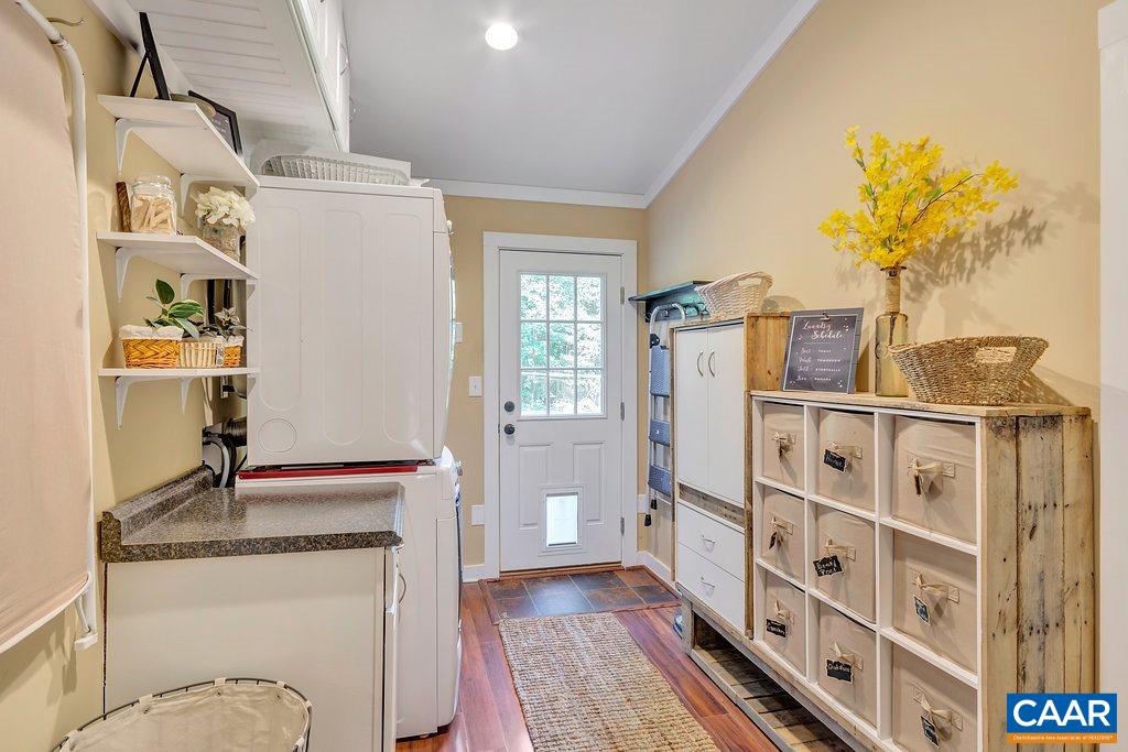 2523 Ridge Road Palmyra, VA 22963 - Photo 20 of 44 a view of a hallway with wooden floor and entryway