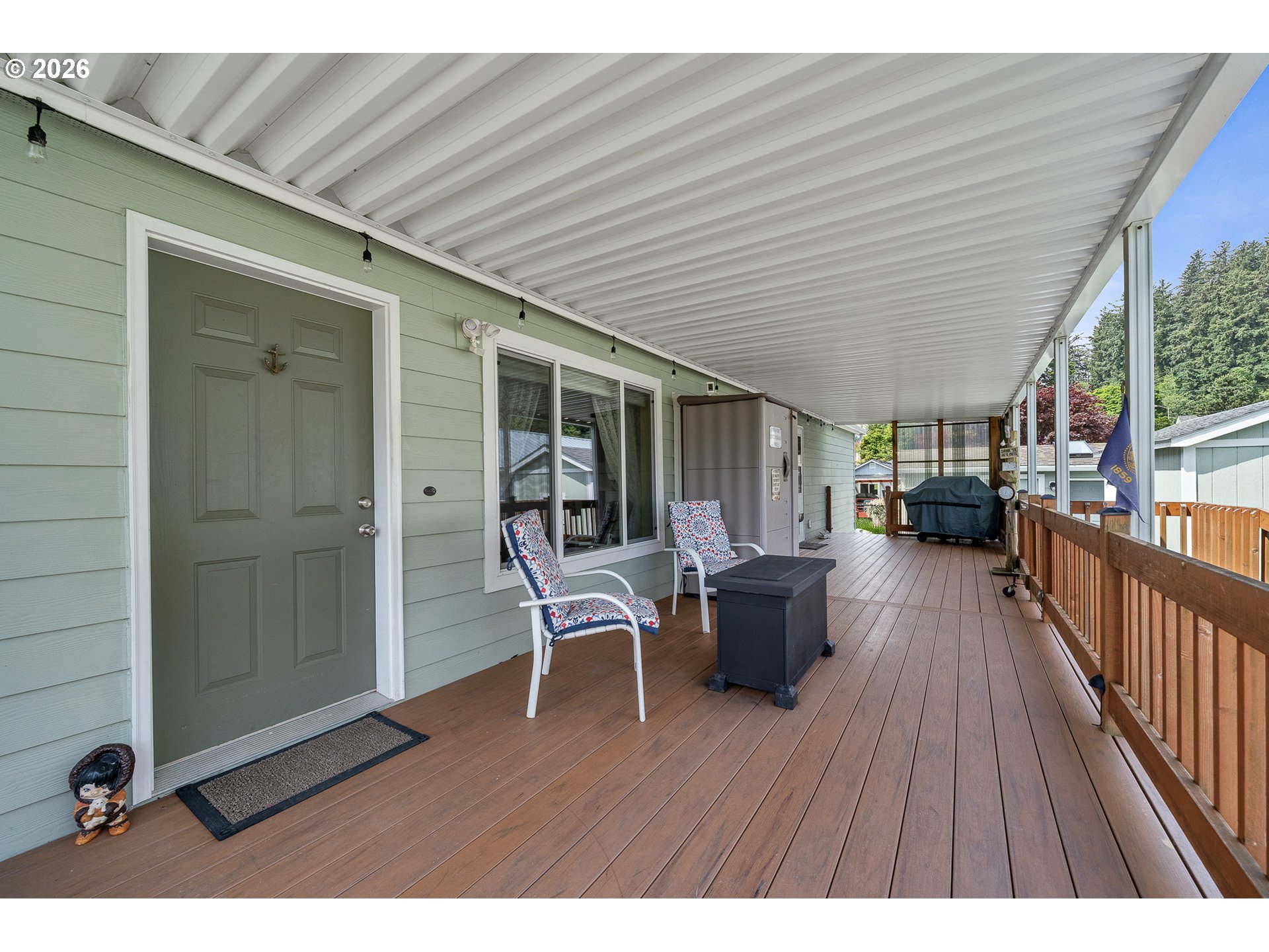 105 10th Street Garibaldi, OR 97118 - Photo 5 of 22 Deck