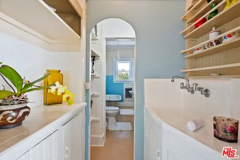 $3,100,000 | 207 Ocean Ave Extension, Santa Monica, CA 90402