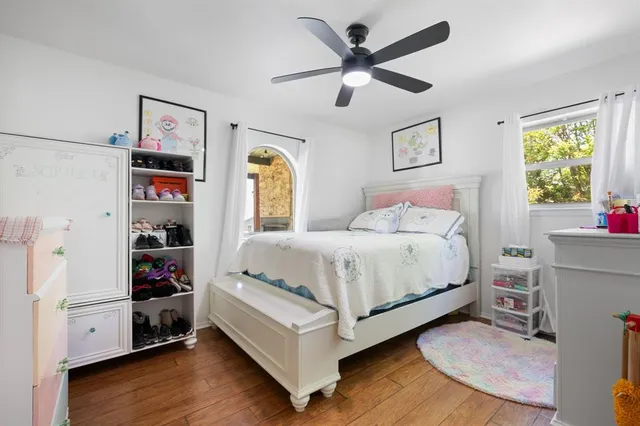 $365,000 | 811 Ridgeway Road, Joshua, TX 76058