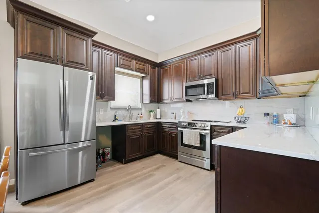 $365,000 | 811 Ridgeway Road, Joshua, TX 76058