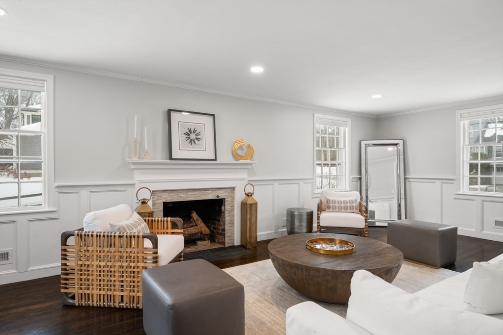 71 Westgate Wellesley, MA 02481 - Photo 11 of 32