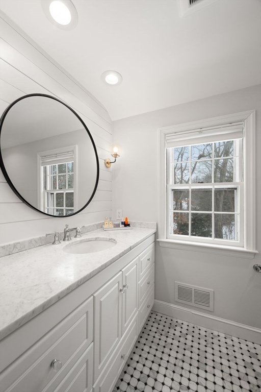 71 Westgate Wellesley, MA 02481 - Photo 18 of 32