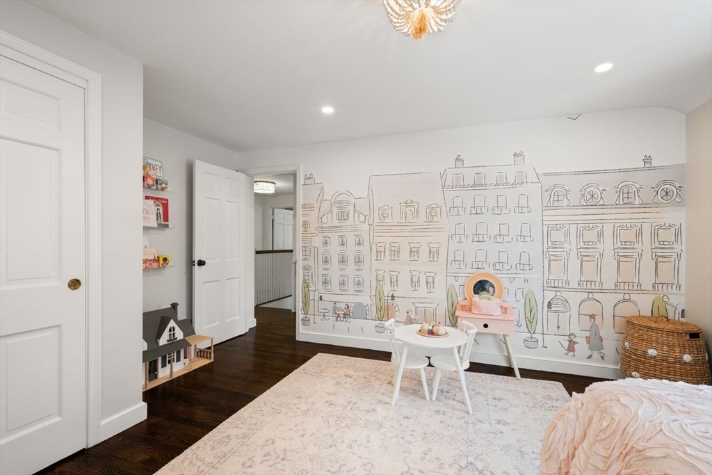 71 Westgate Wellesley, MA 02481 - Photo 19 of 32