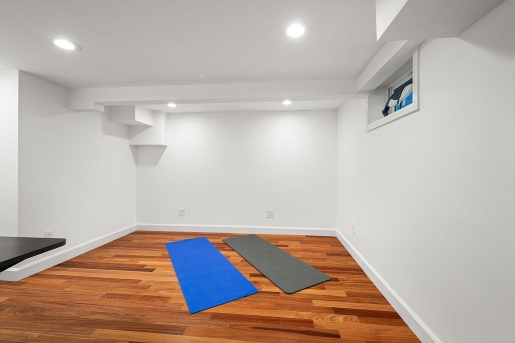 71 Westgate Wellesley, MA 02481 - Photo 27 of 32