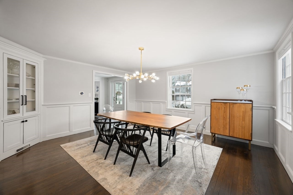 71 Westgate Wellesley, MA 02481 - Photo 10 of 32