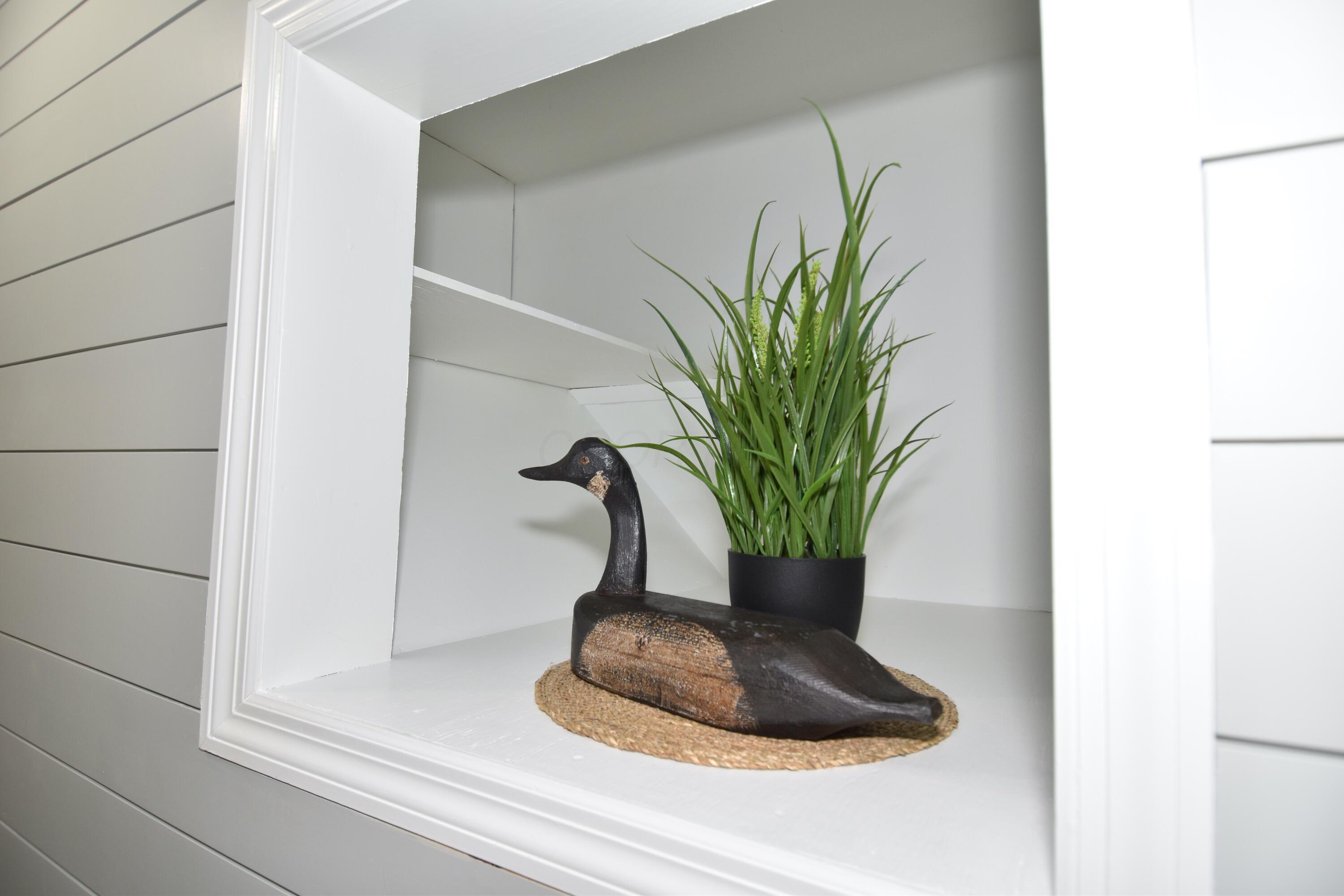 15 Tow Path Road Granville, OH 43023 - Photo 33 of 79 Shelf Cuddie in the Hall