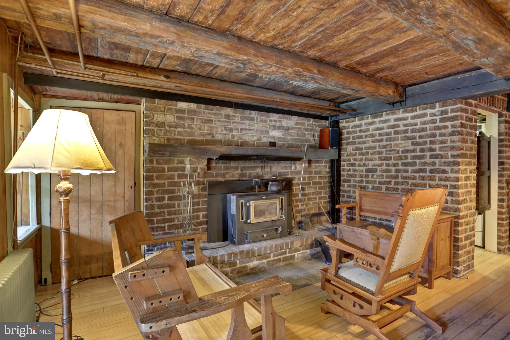 16 River Road Pequea, PA 17565 - Photo 7 of 14 Living Room