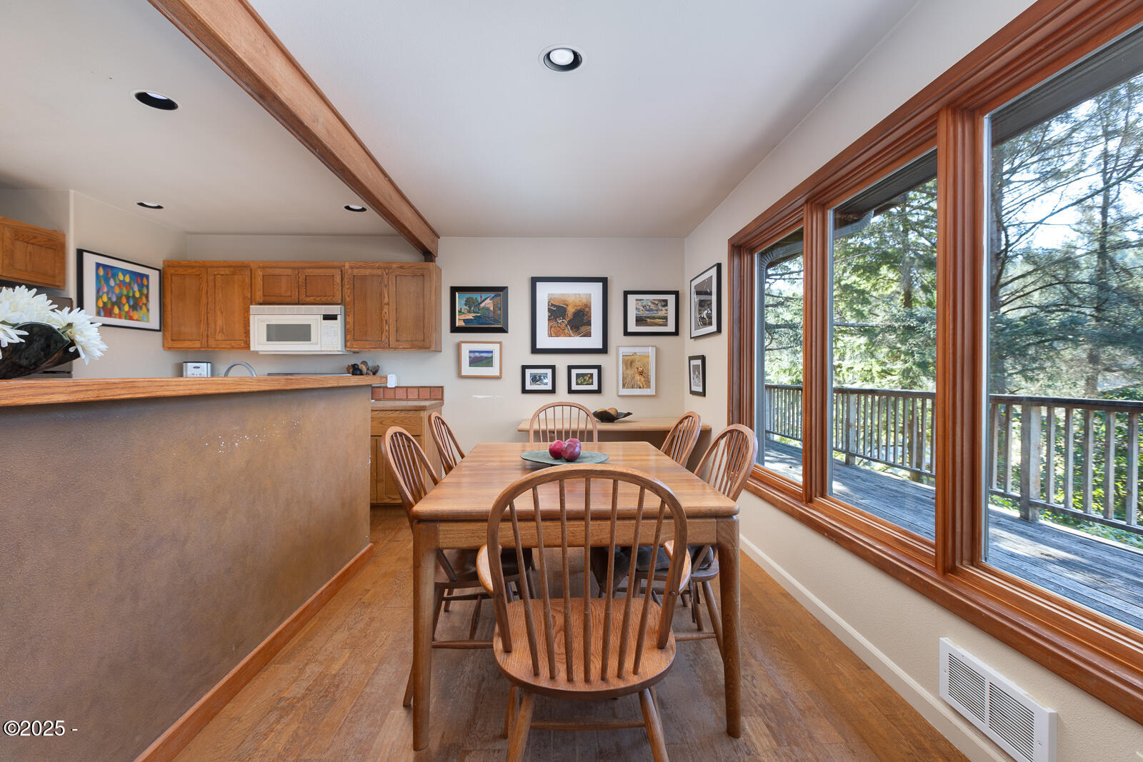4850 Schoolhouse Road Neskowin, OR 97149 - Photo 10 of 33 Dining space