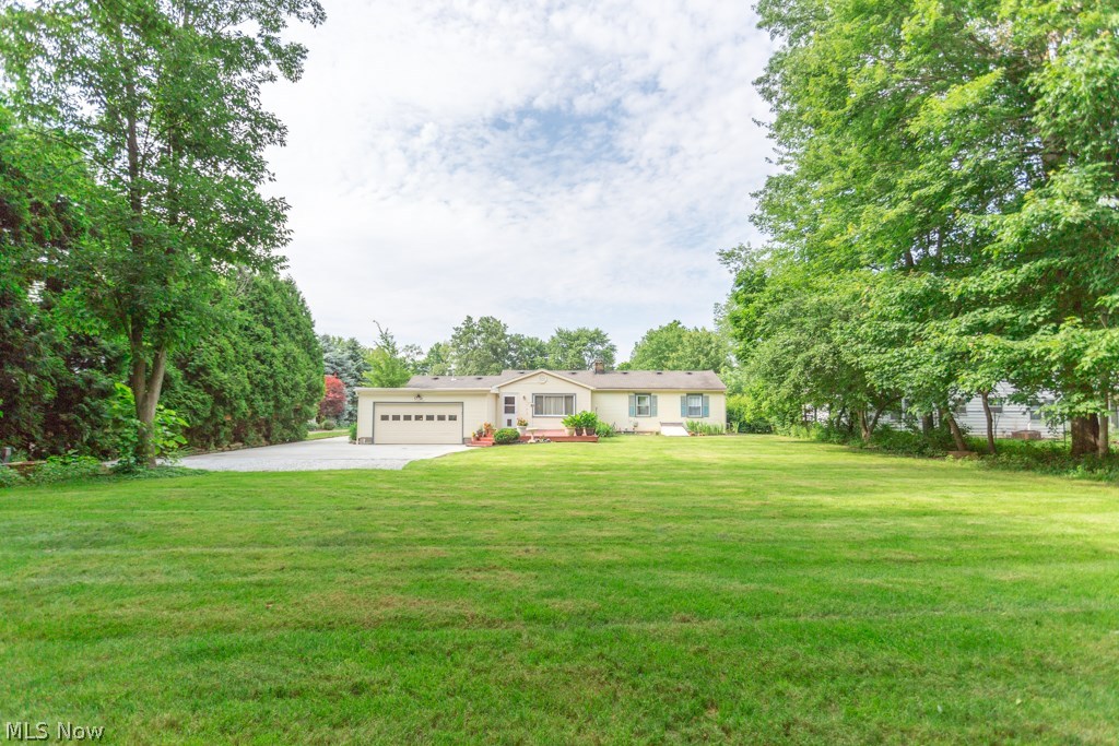 2460 Ridgewood Road Akron, OH 44313 - Photo 3 of 17