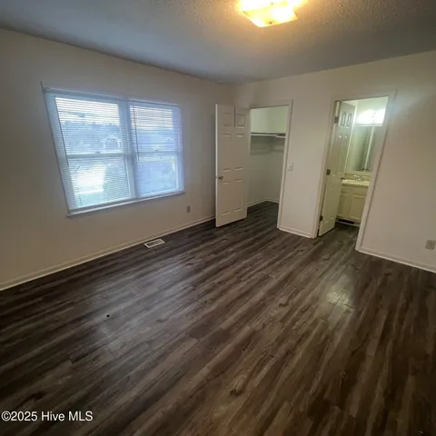 $1,345 | 2700 Thackery Road, Unit 42, Greenville, NC 27858