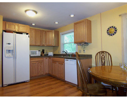 766 Parker Street Springfield, MA 01129 - Photo 3 of 14 Gallery Image 3