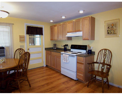 766 Parker Street Springfield, MA 01129 - Photo 4 of 14 Gallery Image 4