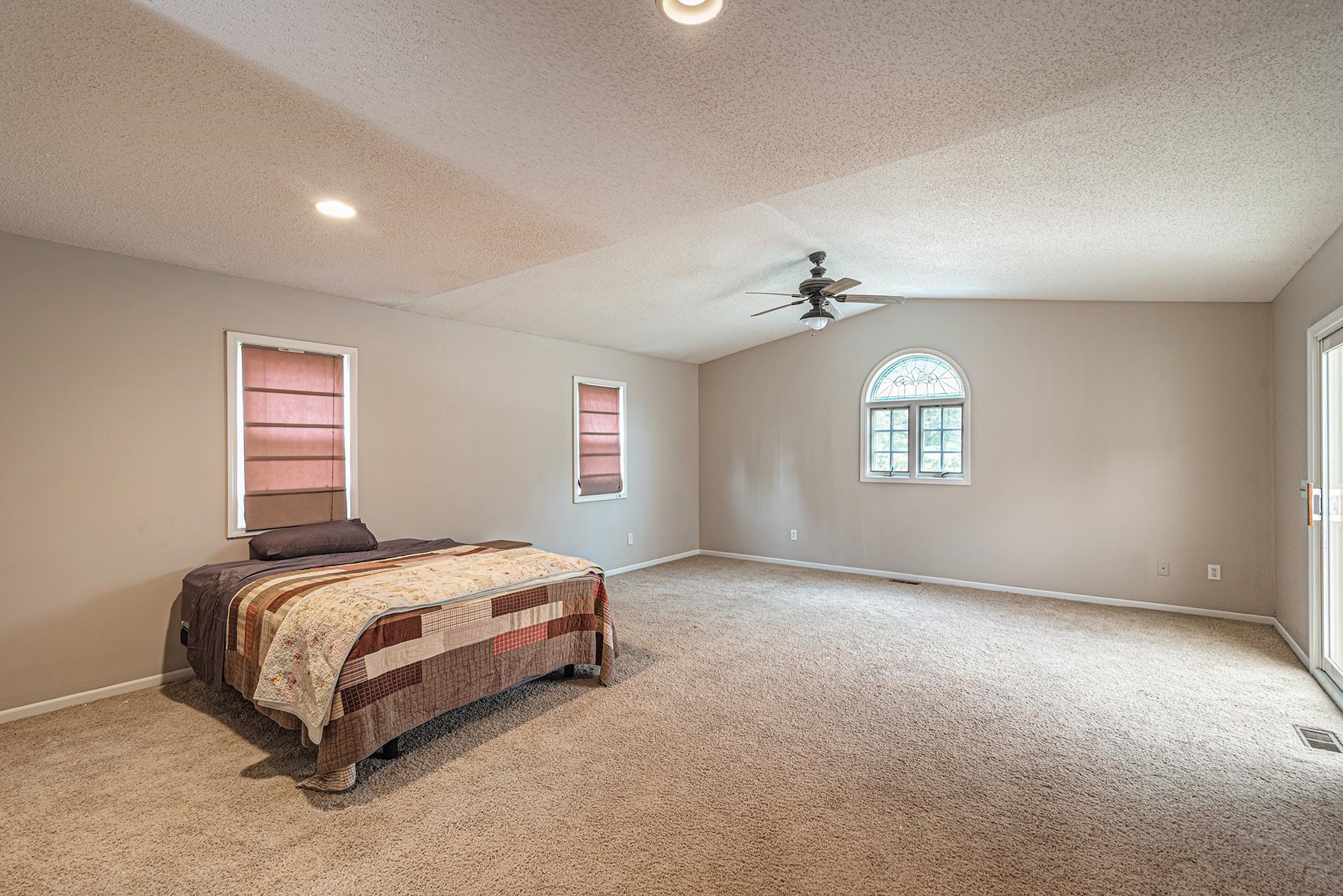 6362 Lucas Road Flint, MI 48506 - Photo 19 of 38 50104170-20.JPG