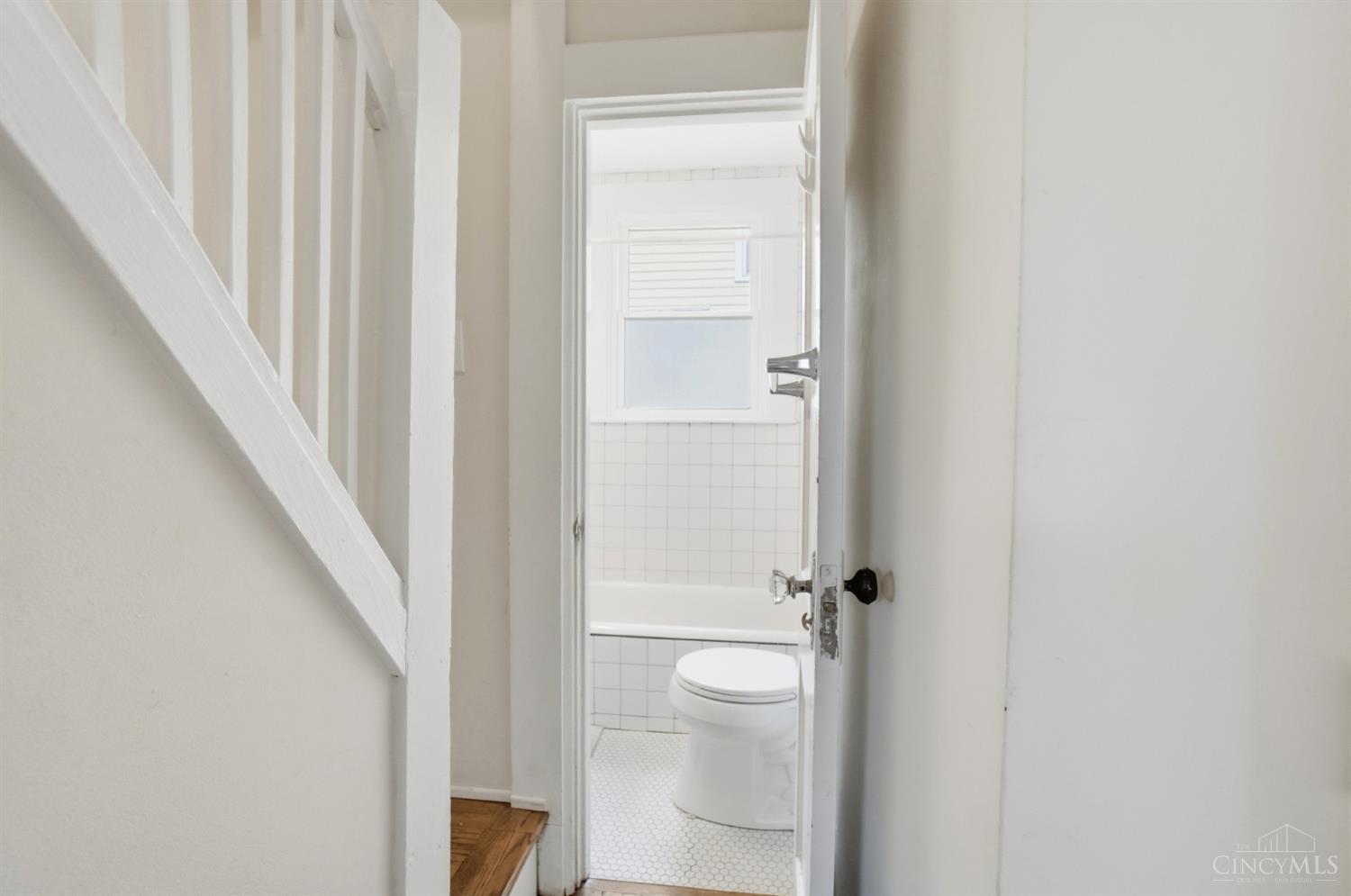 6518 Roe Street Cincinnati, OH 45227 - Photo 19 of 43 Gallery Image 19