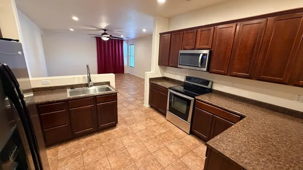 $1,900 | 36414 West Barcelona Lane, Maricopa, AZ 85138