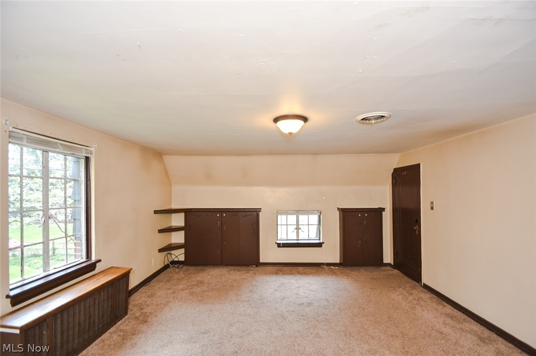 272 Somerset Road Akron, OH 44313 - Photo 21 of 32 Master Bedroom