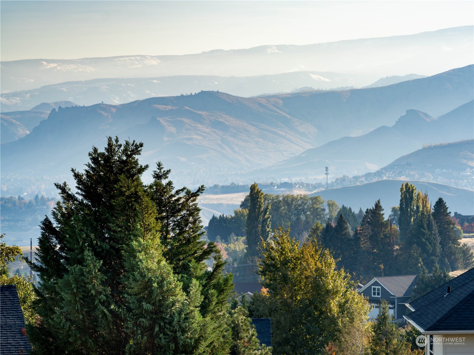 3992 Knowles Road Wenatchee, WA 98801 - Photo 9 of 10 Gallery Image 9