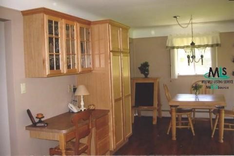 46951 Featherstone Ridge Utica, MI 48317 - Photo 4 of 8 663278-3.JPG