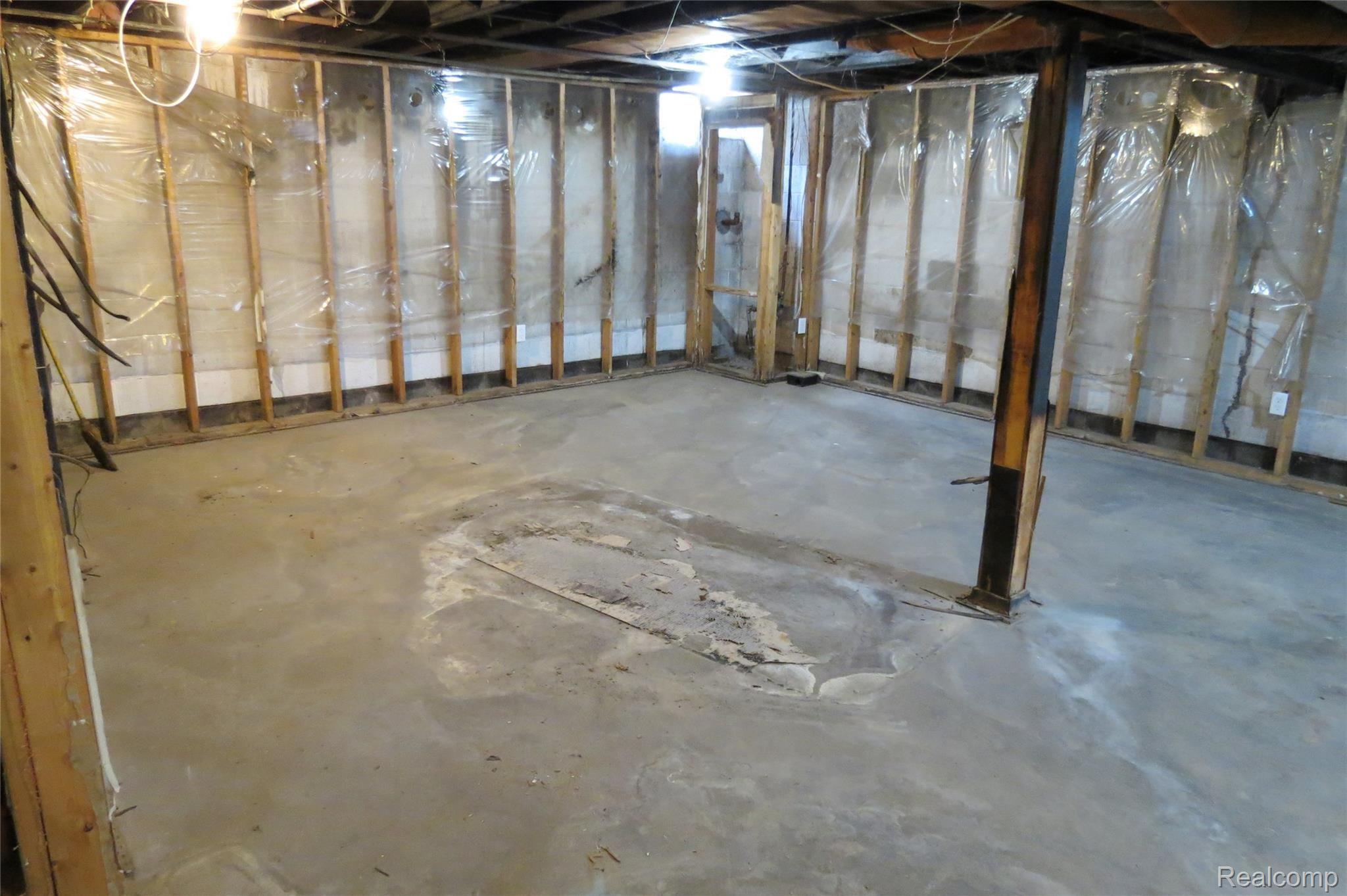 20547 Annchester Road Detroit, MI 48219 - Photo 14 of 17 IMG_6217.JPG