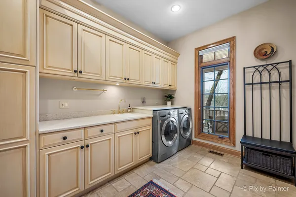 $1,350,000 | 2917 Fox Knoll Court, Johnsburg, IL 60051