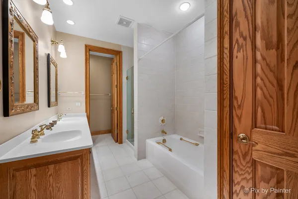 $1,350,000 | 2917 Fox Knoll Court, Johnsburg, IL 60051