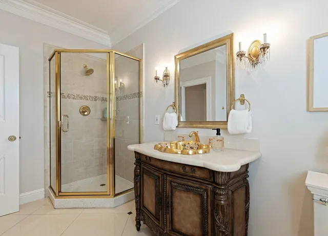 a house with swimming pool in front of it