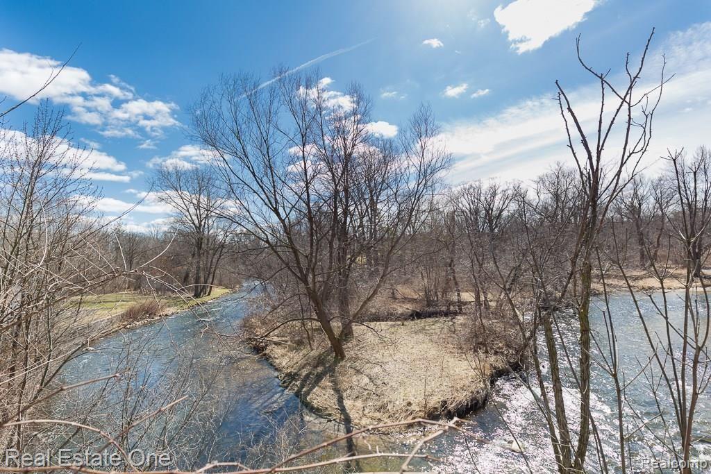 2946 Pheasant Ring Drive Rochester Hills, MI 48309 - Photo 27 of 31