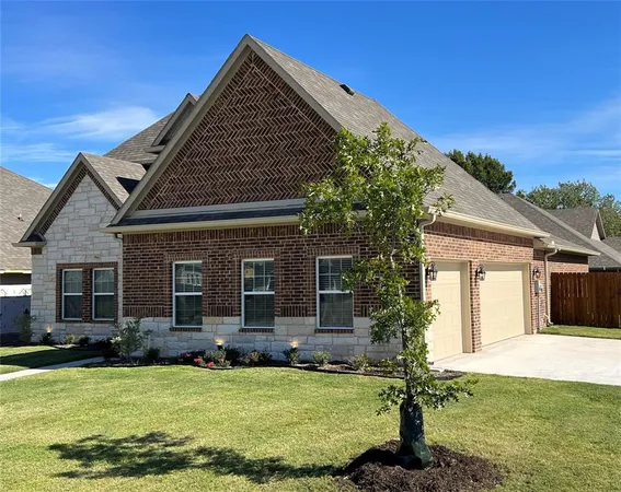 $3,195 | 505 Ellis Place Drive, Greenville, TX 75402