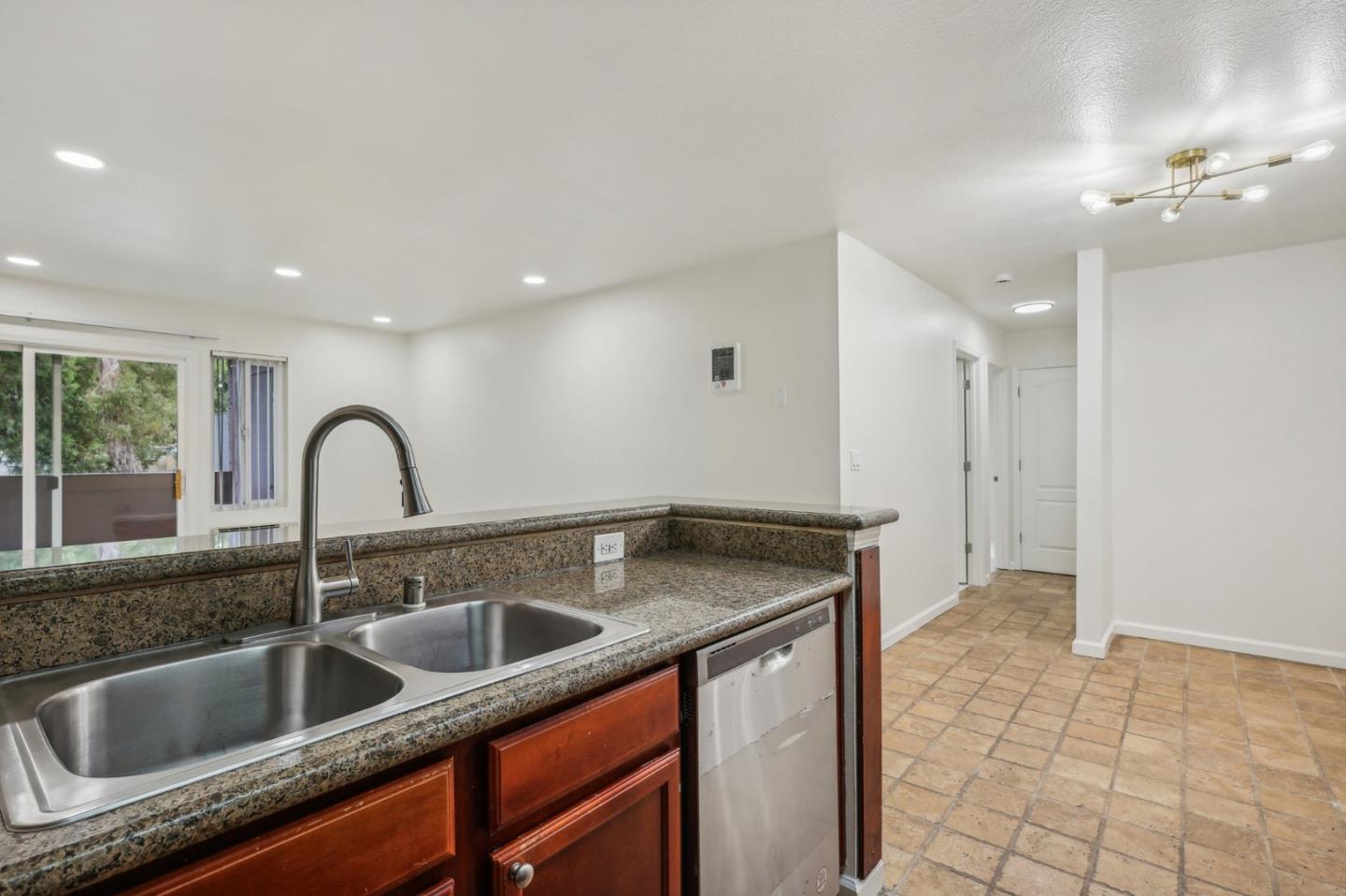 472 Dempsey Road, Unit 273 Milpitas, CA 95035 - Photo 6 of 30 Gallery Image 6
