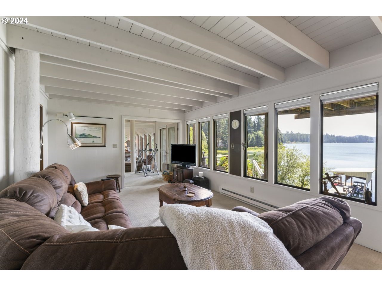 83569 Clear Lake Road Florence, OR 97439 - Photo 13 of 48 Gallery Image 13